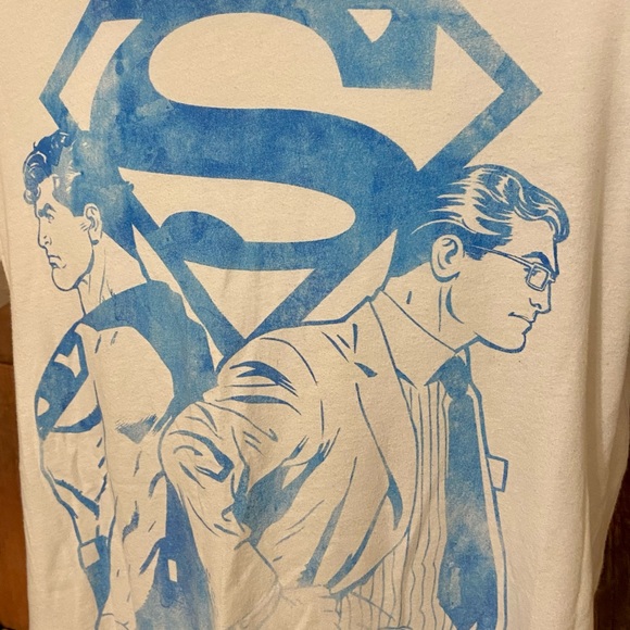 SUPERMAN & CLARK KENT SHIRT SIZE  YOUTH L(11/13) - Picture 3 of 7